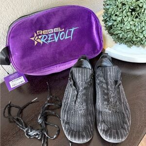 REBEL REVOLT BLACKOUT cheer shoes size 8